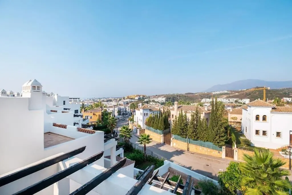 Apartment Penthouse In Estepona Met Jacuzzi En Zeezicht! Spain