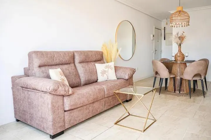 Penthouse In Estepona Met Jacuzzi En Zeezicht! 0*,