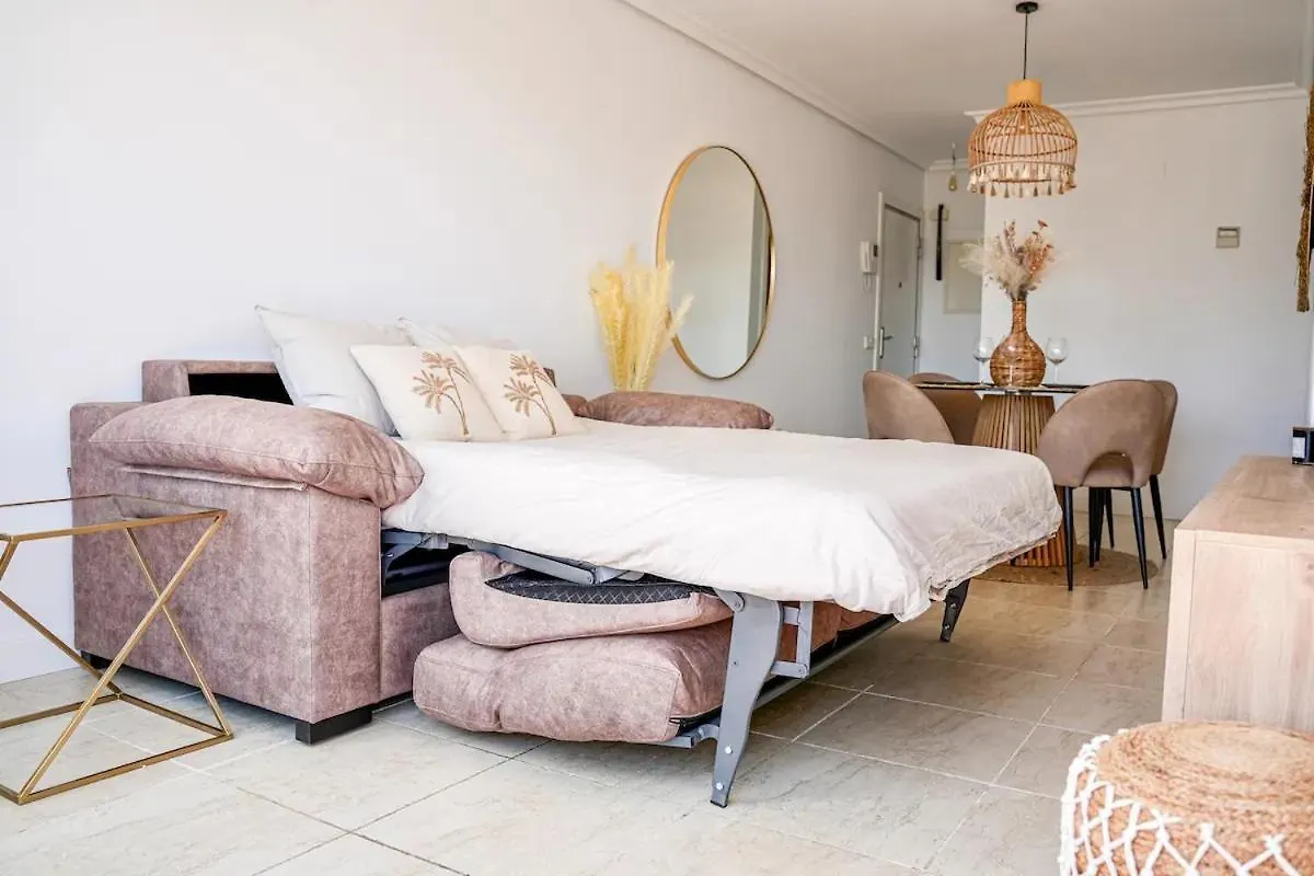 Apartment Penthouse In Estepona Met Jacuzzi En Zeezicht!